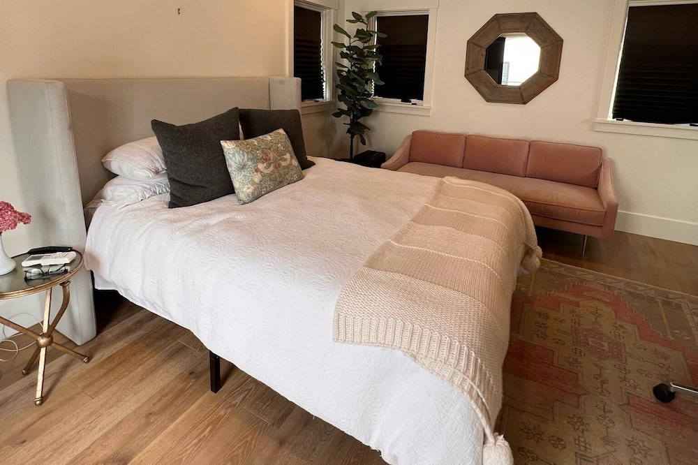 Photo of Bedroom in Tree Section