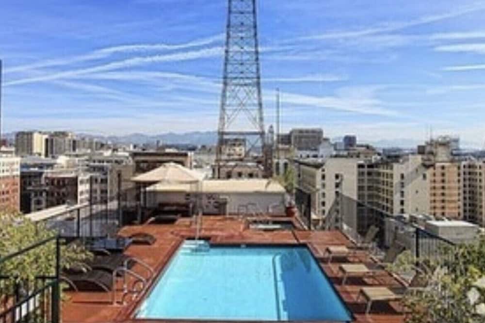 Photo of Others in Los Angeles