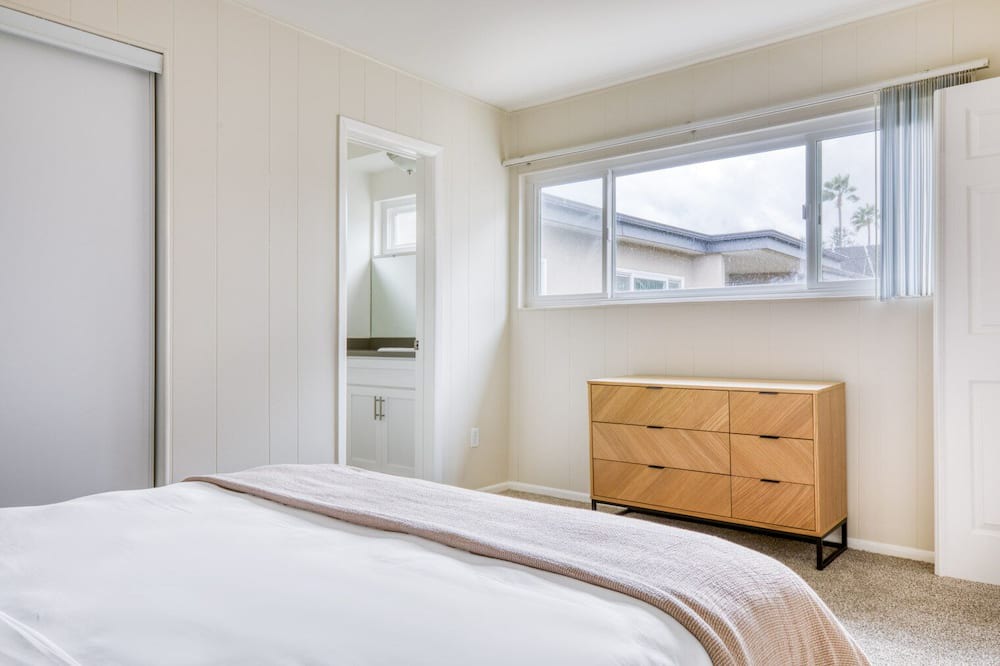 Photo of Bedroom in Encino