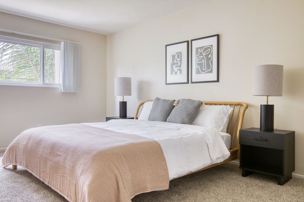 Photo of Bedroom in Encino