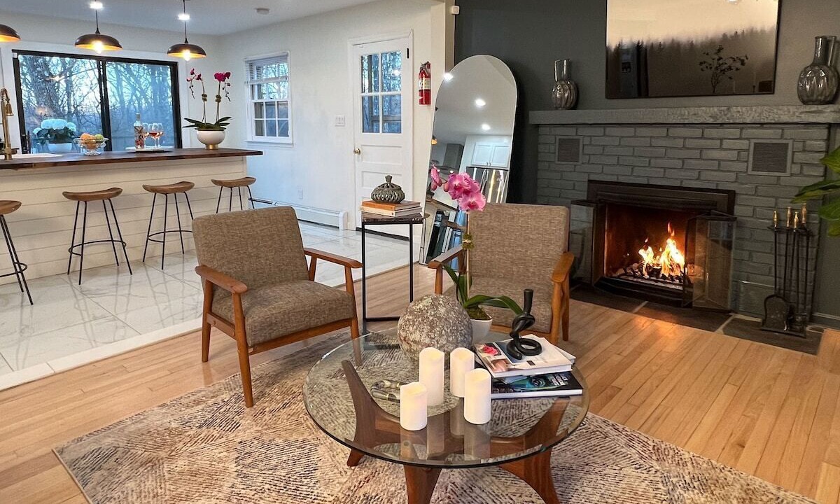 Photo of Livingroom in Monroe