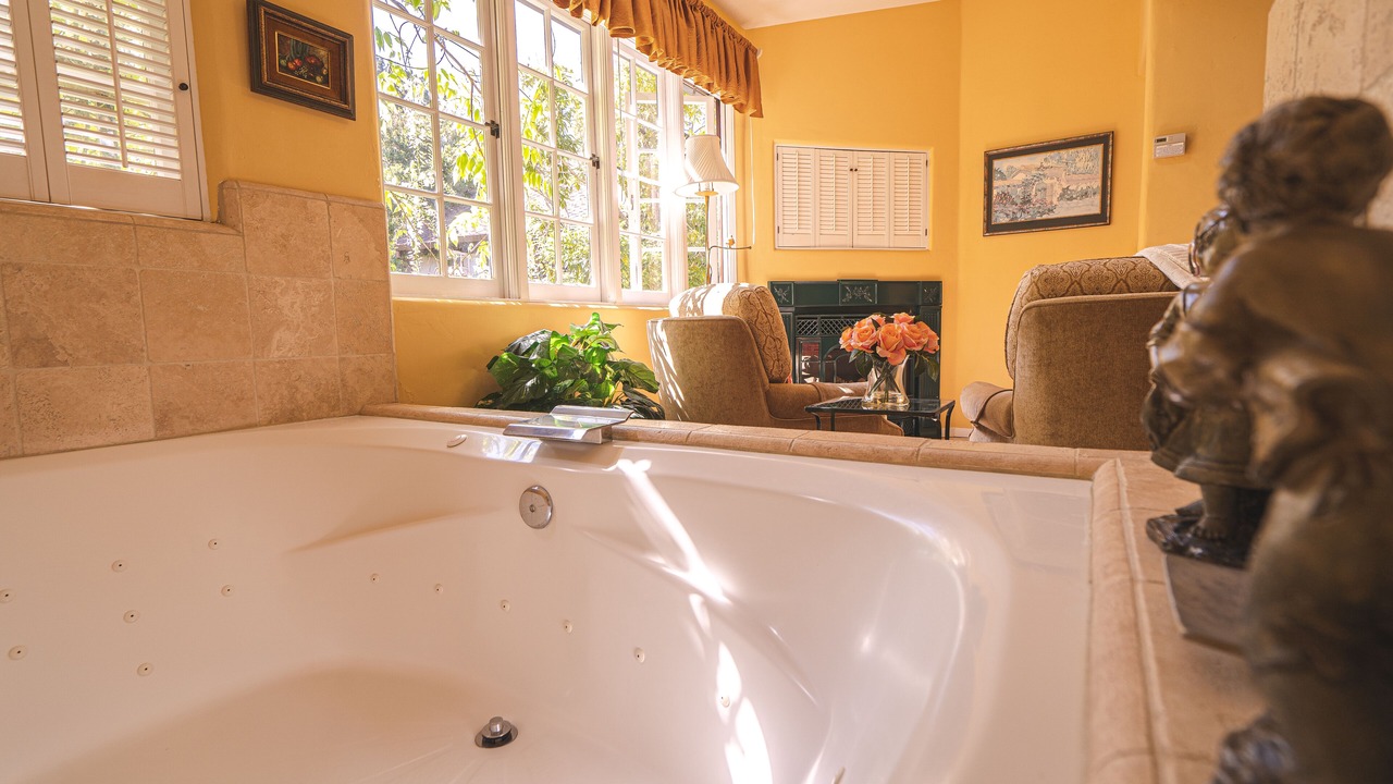 Photo of Bedroom in Monterey