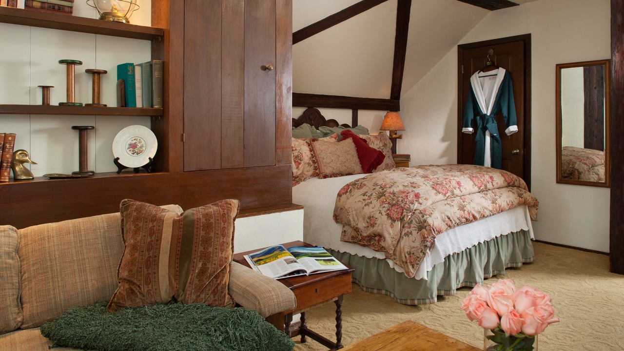 Photo of Bedroom in Monterey