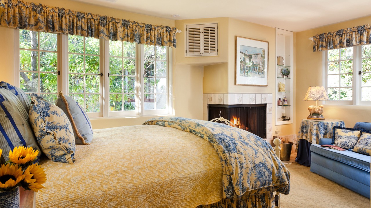 Photo of Bedroom in Monterey