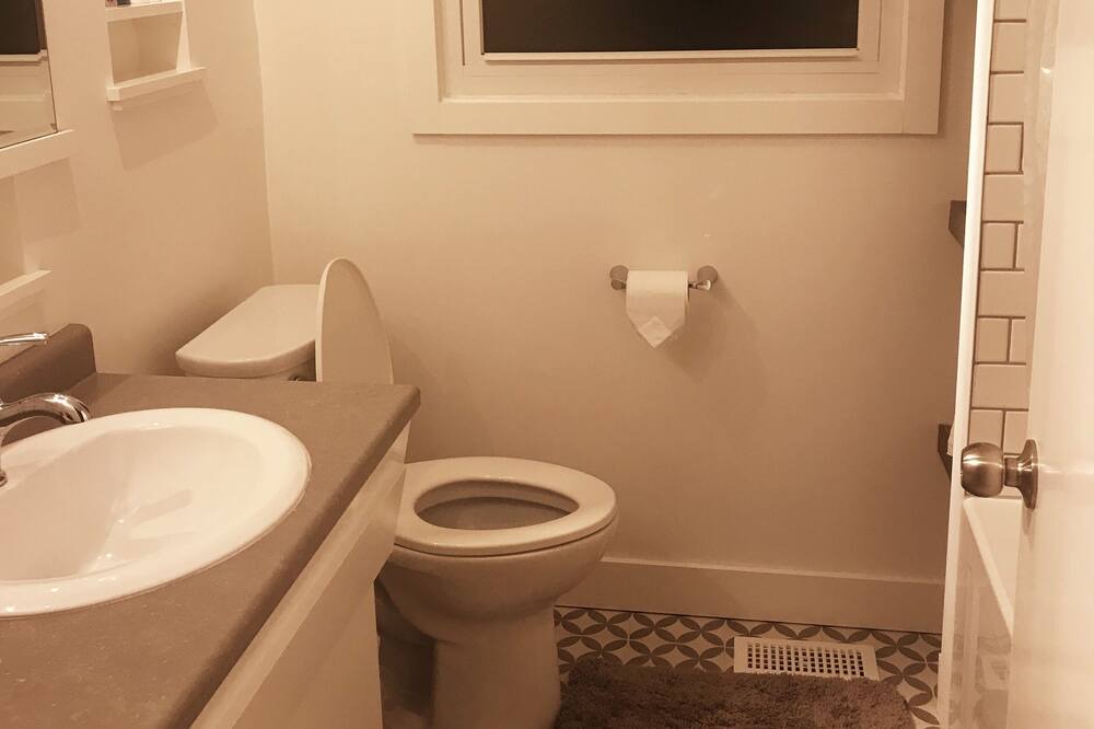 Photo of Bathroom in Rosemount