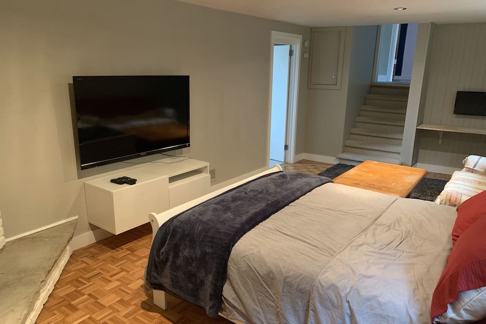 Photo of Bedroom in Rosemount