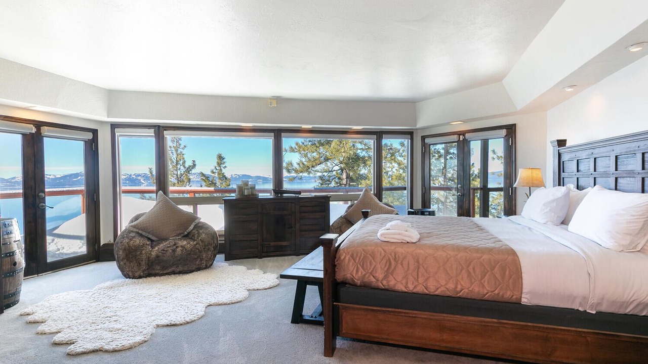 Photo of Bedroom in Lakeridge