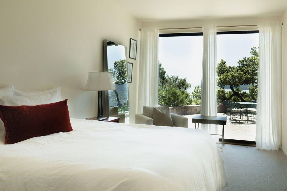Photo of Bedroom in Belvedere Tiburon