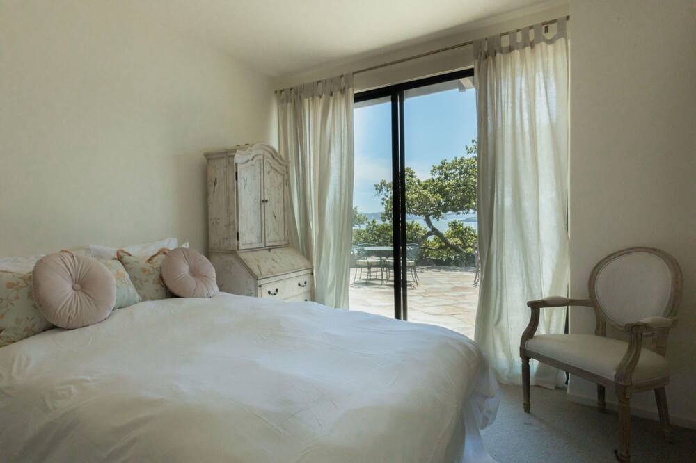 Photo of Bedroom in Belvedere Tiburon