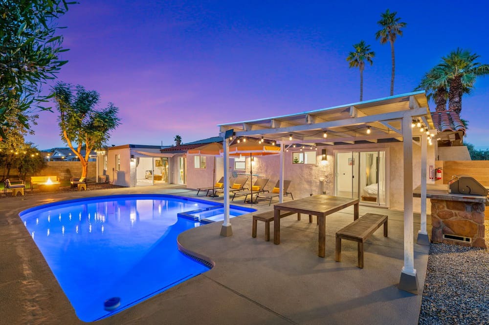 Photo of Outdoor in Desert Park Estates