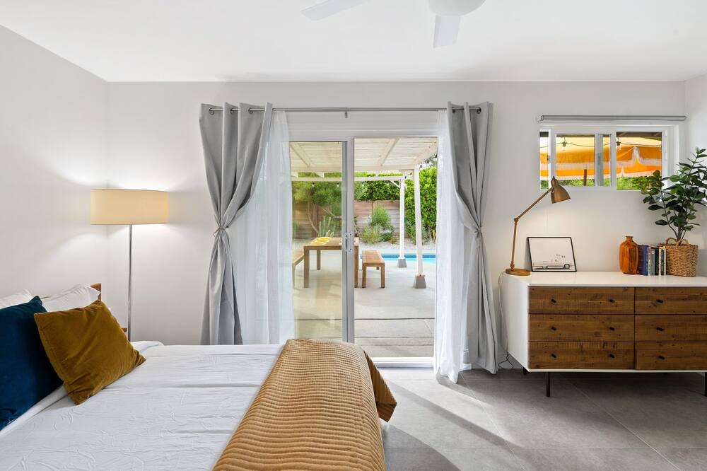 Photo of Bedroom in Desert Park Estates