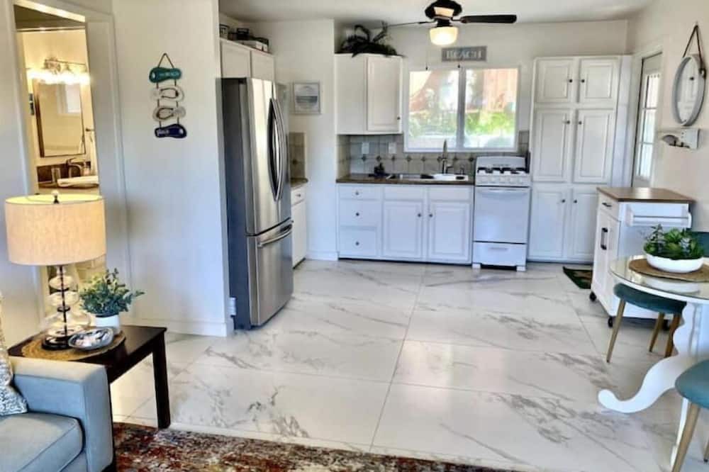 Photo of Kitchen in South Laguna