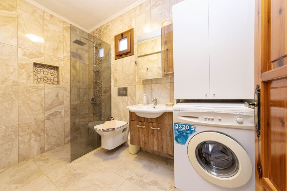 Photo of Bathroom in Torba