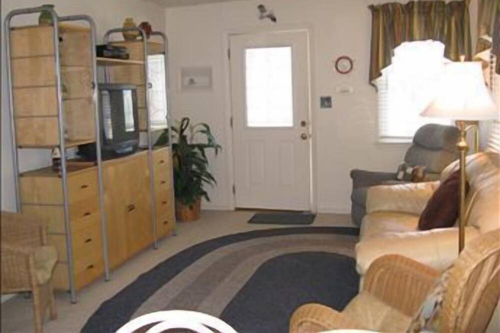 Photo of Livingroom in Surf City