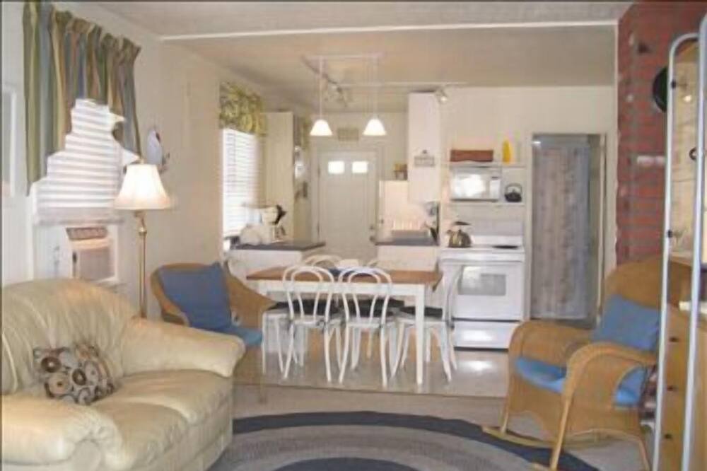Photo of Livingroom in Surf City