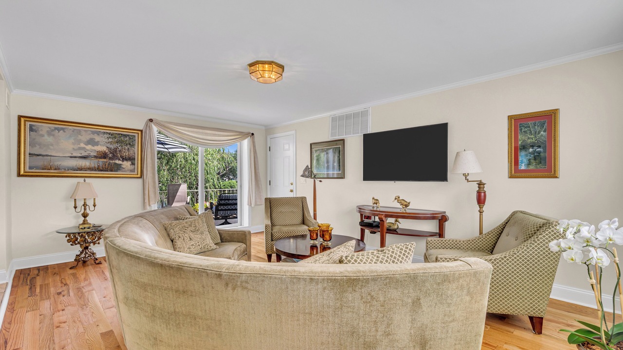 Photo of Livingroom in Spring Lake