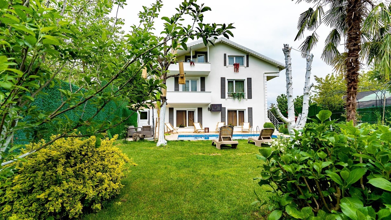 Photo of Outdoor in Yanik