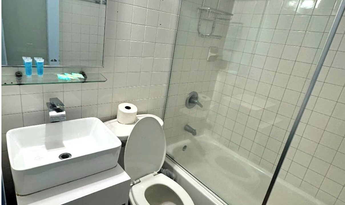 Photo of Bathroom in South Pointe