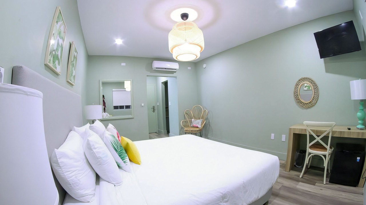 Photo of Bedroom in South Pointe