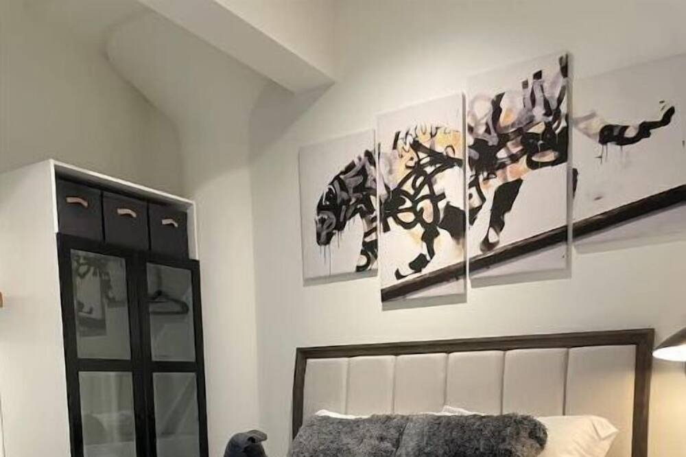 Photo of Bedroom in Historic Core
