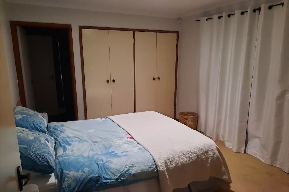 Photo of Bedroom in Scullin