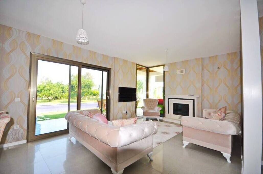 Photo of Livingroom in Golturkbuku