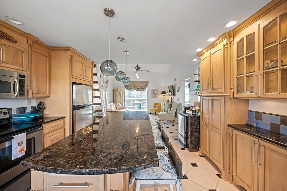 Photo of Kitchen in Orange Beach East