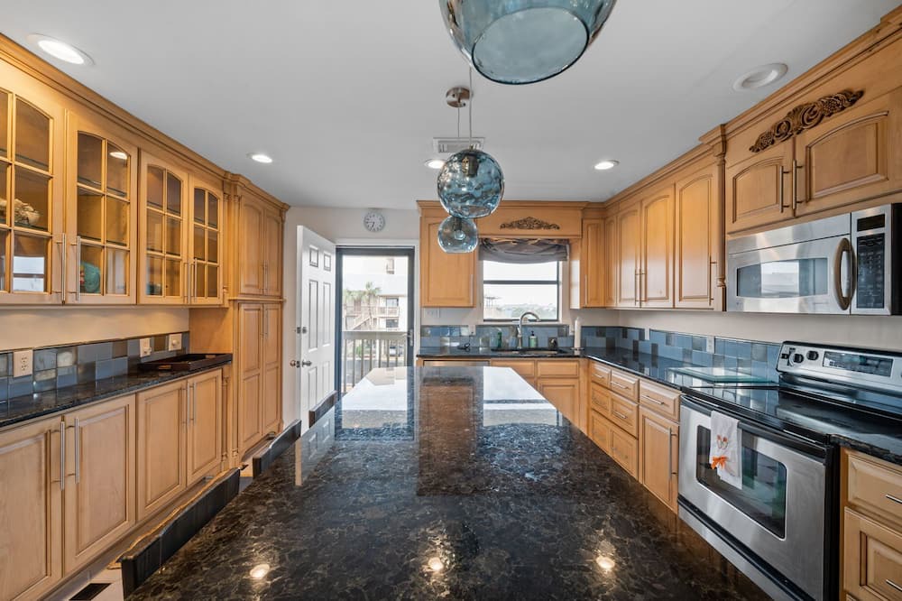 Photo of Kitchen in Orange Beach East