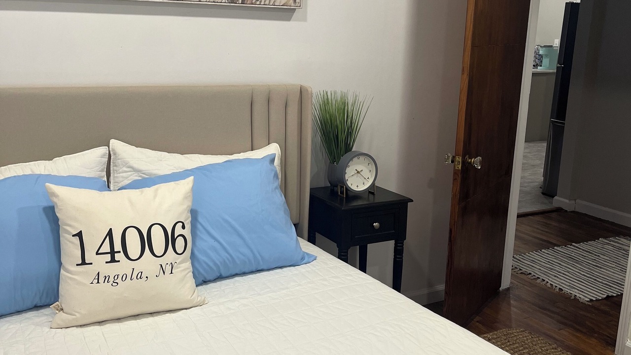 Photo of Bedroom in Angola on the Lake
