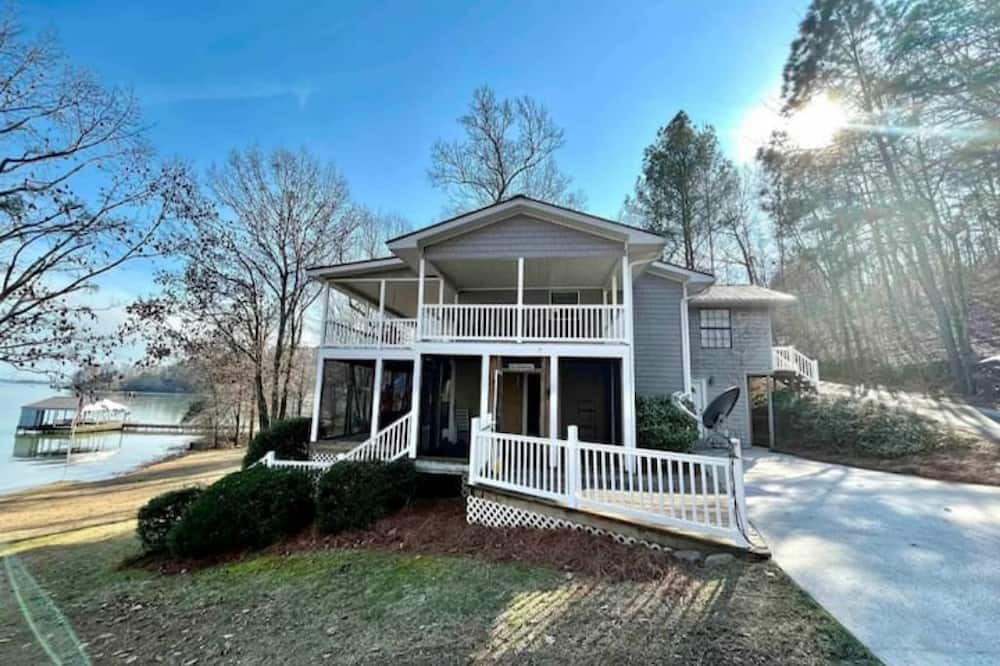 Photo of Outdoor in Cedar Bluff