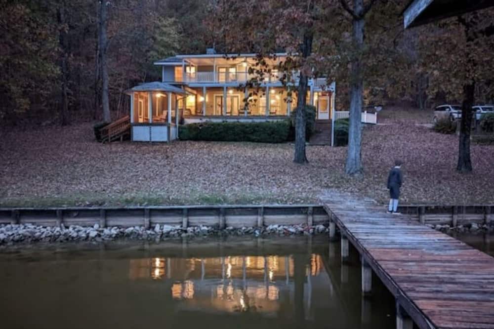 Photo of Outdoor in Cedar Bluff