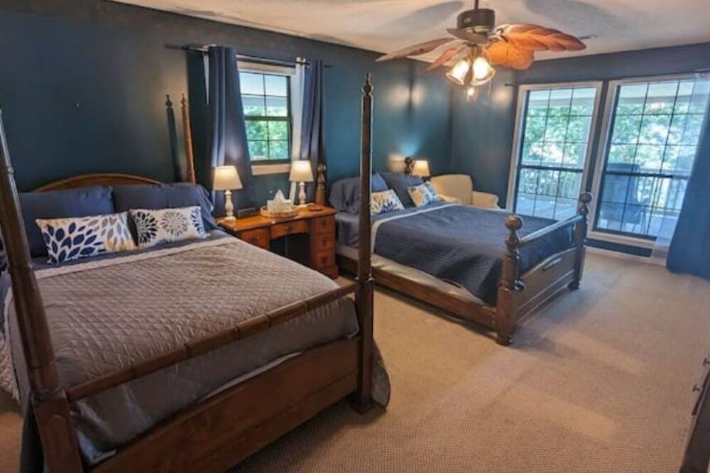 Photo of Bedroom in Cedar Bluff