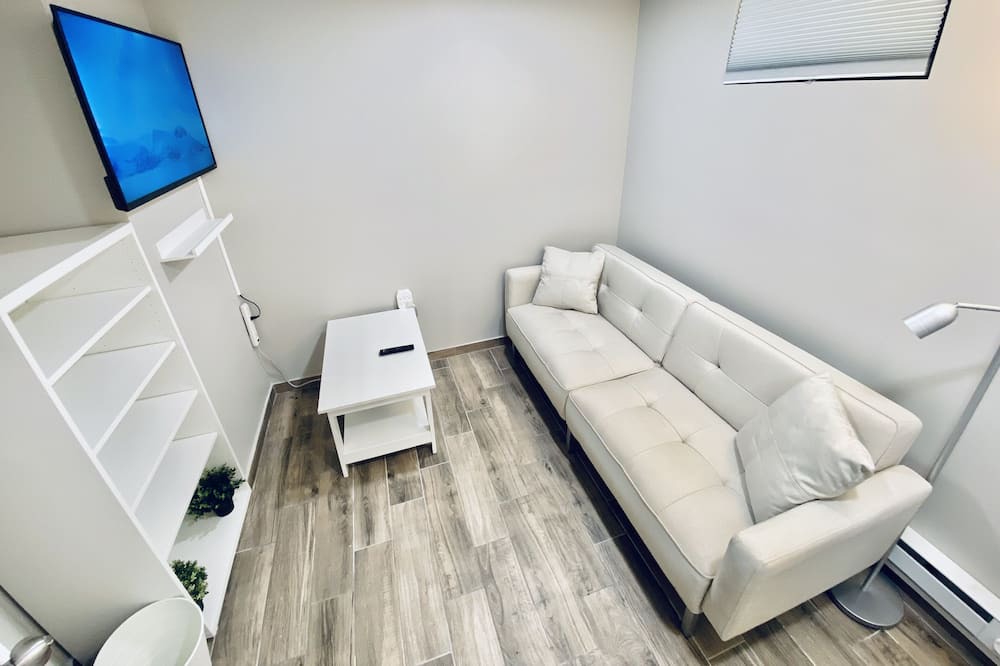 Photo of Livingroom in Haledon