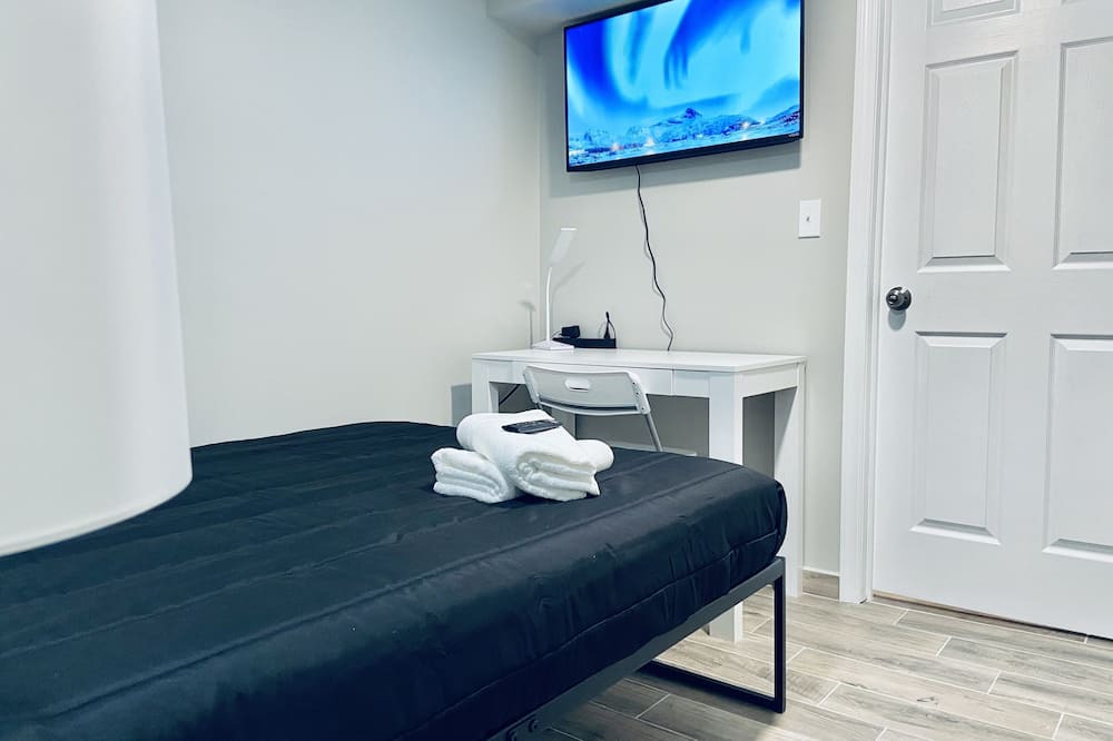 Photo of Bedroom in Haledon