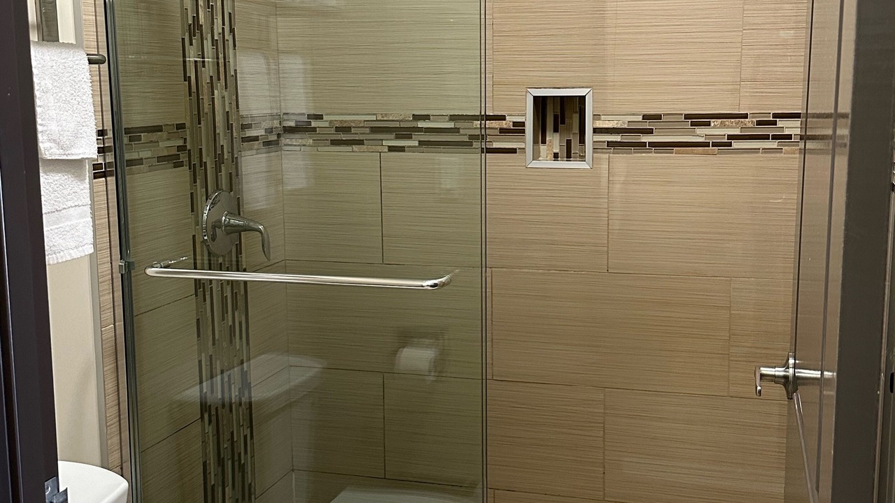 Photo of Bathroom in Maywood