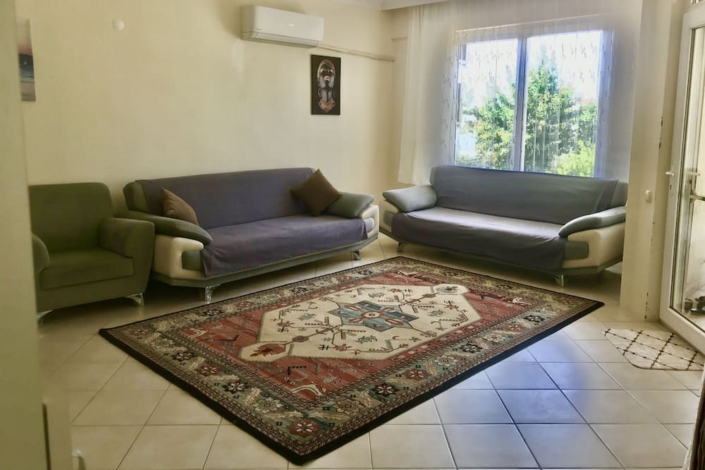 Photo of Livingroom in Faralya
