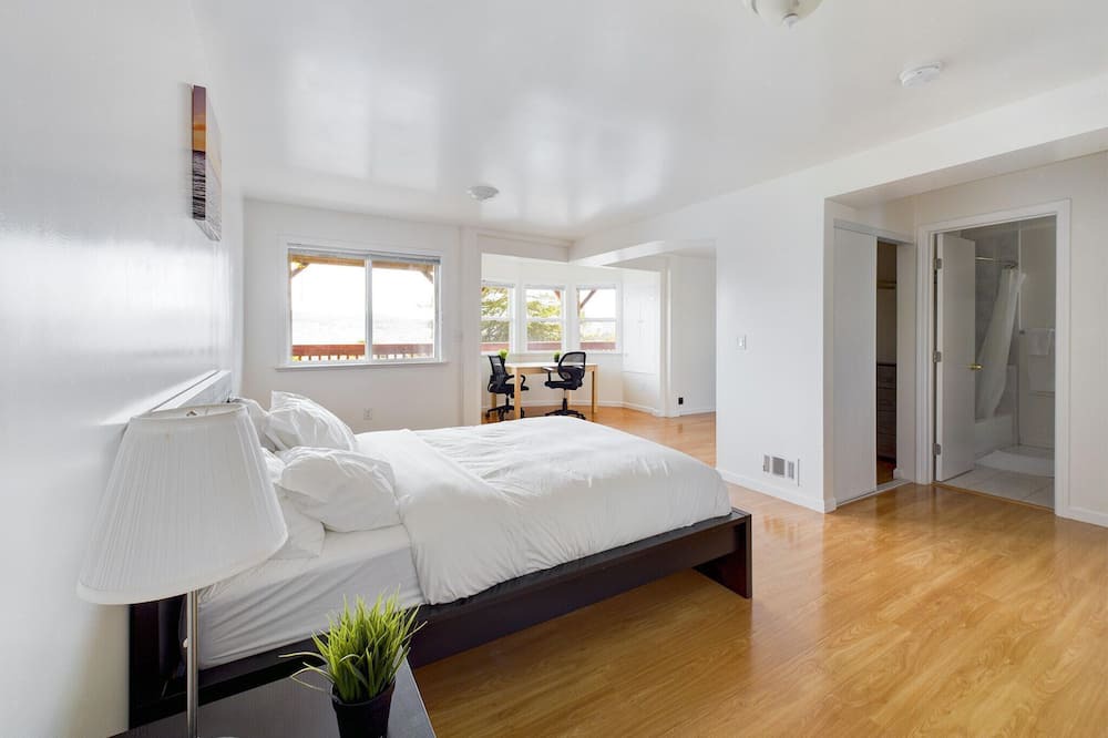 Photo of Bedroom in Sunnyside