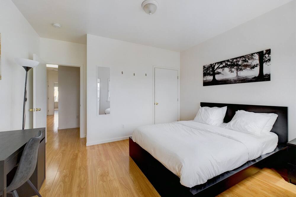 Photo of Bedroom in Sunnyside