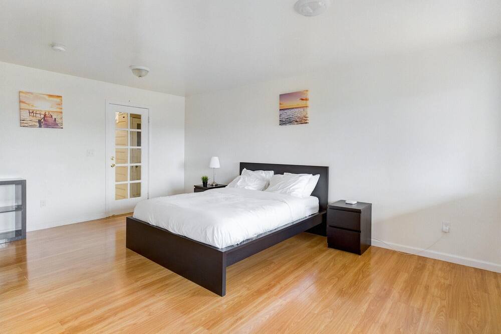 Photo of Bedroom in Sunnyside