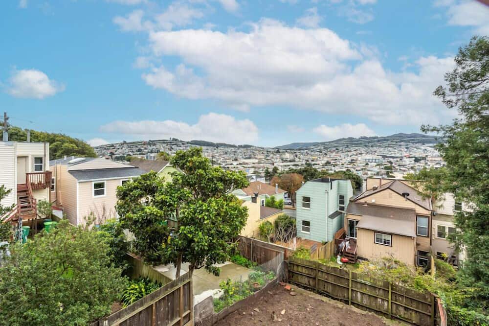 Photo of Outdoor in Sunnyside