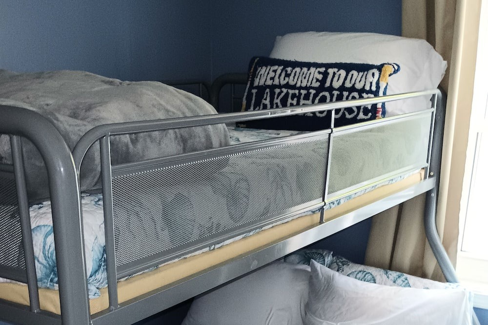 Photo of Bedroom in Edinboro