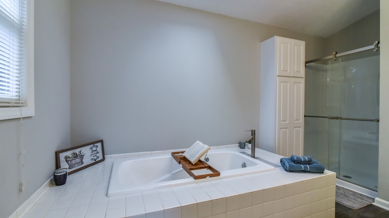 Photo of Bathroom in Skyland