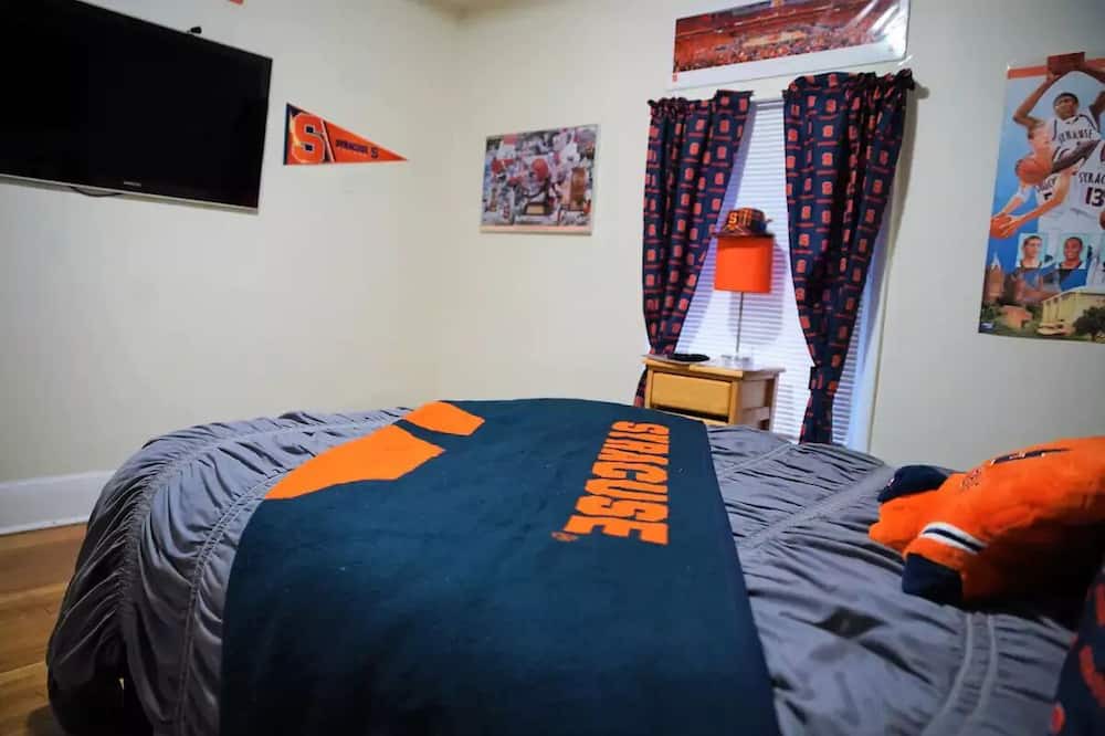 Photo of Bedroom in Southside