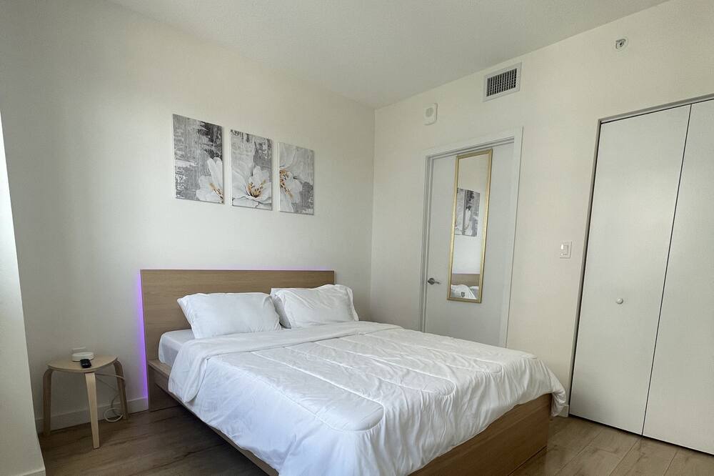 Photo of Bedroom in Town Square