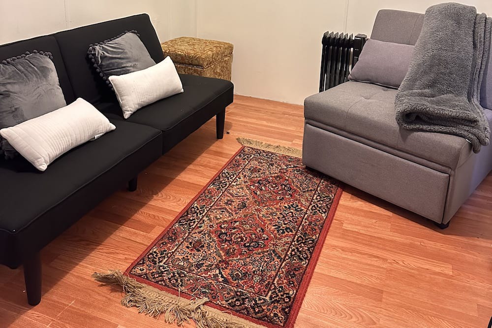 Photo of Livingroom in Macon County