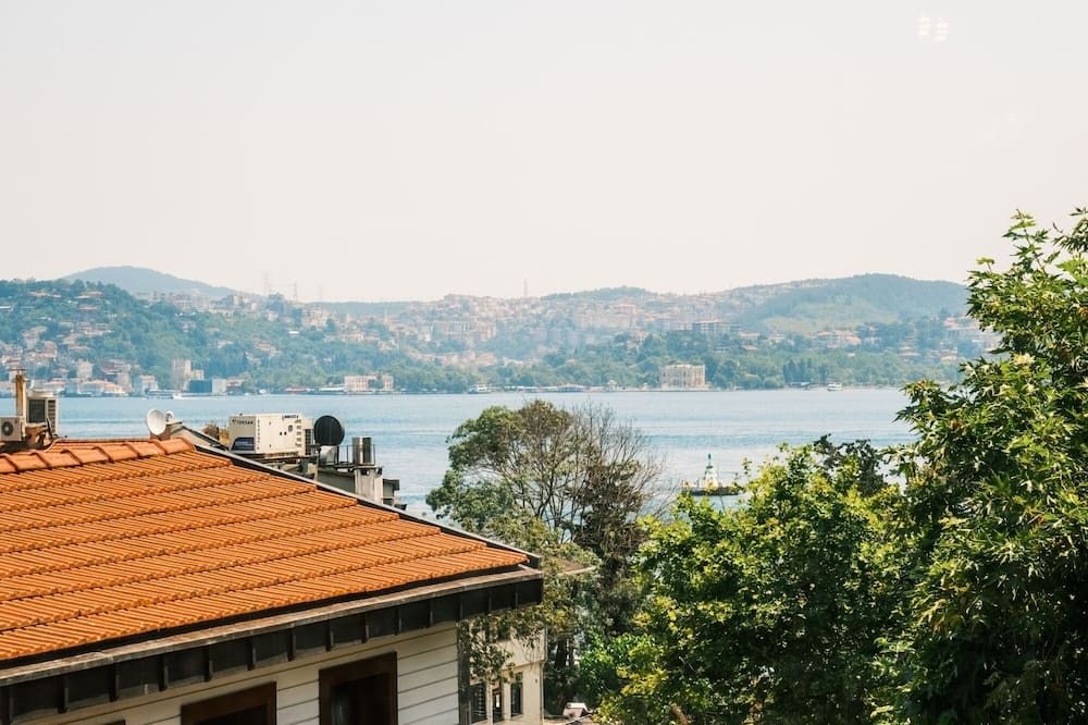 Photo of Others in Bebek