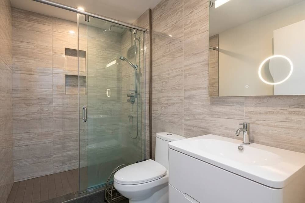 Photo of Bathroom in Pointe-au-Pic