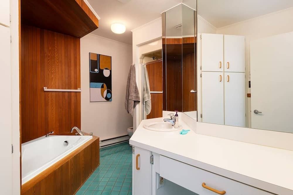 Photo of Bathroom in Pointe-au-Pic