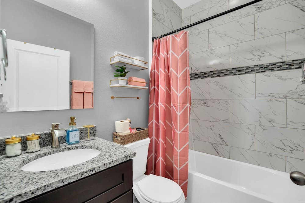 Photo of Bathroom in Poinciana