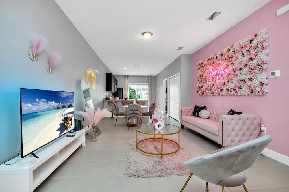 Photo of Bedroom in Poinciana
